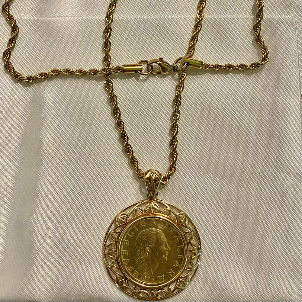 1979 200 Lire Republica Italiana Coin Necklace